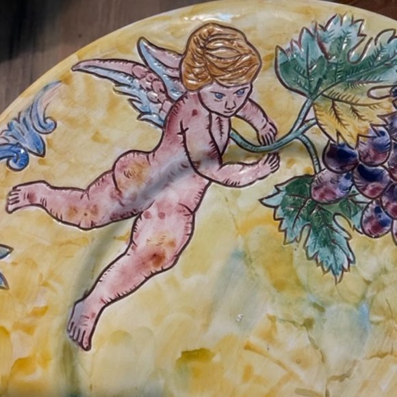 Italian Plate with Cherub and grapes - Picture 3 of 5
